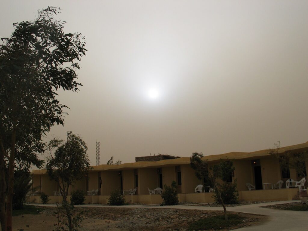 Ein Sandsturm zieht auf