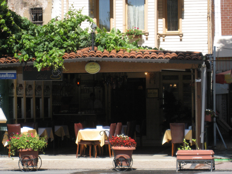 Kleines Strassenrestaurant