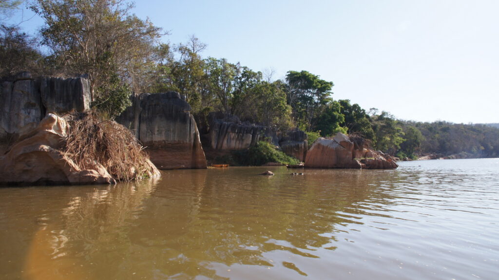 Flussfahrt am Bemaraha