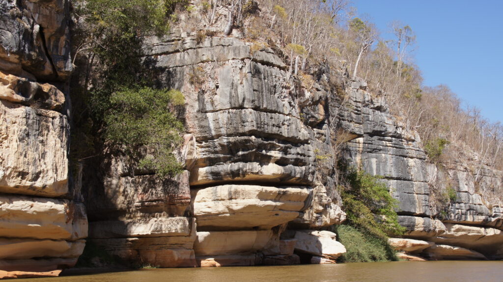 Flussfahrt am Bemaraha