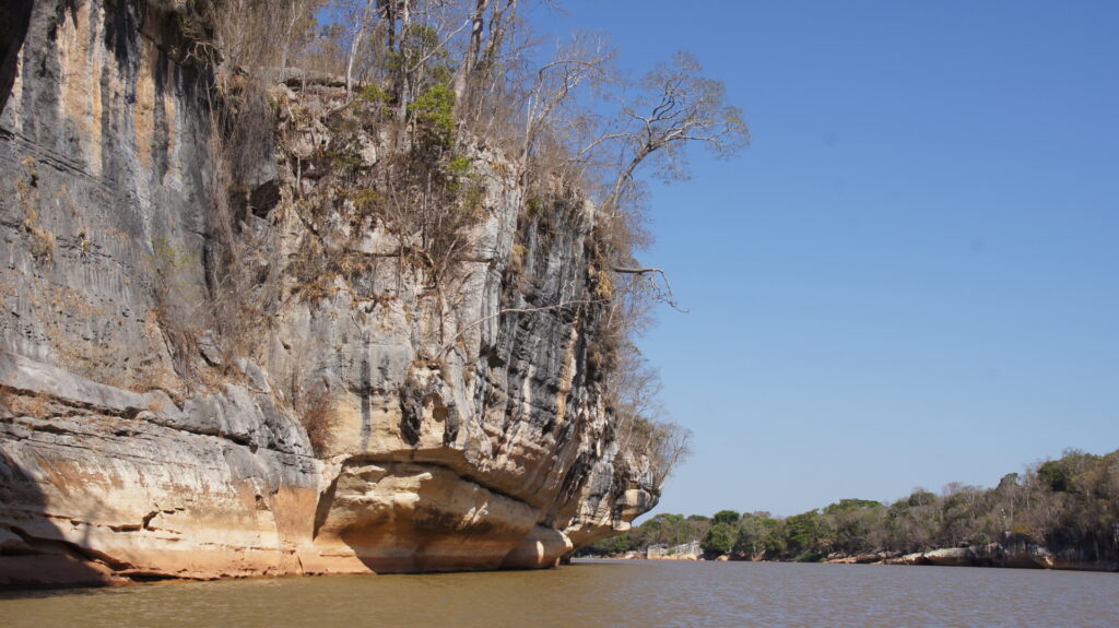 Flussfahrt am Bemaraha
