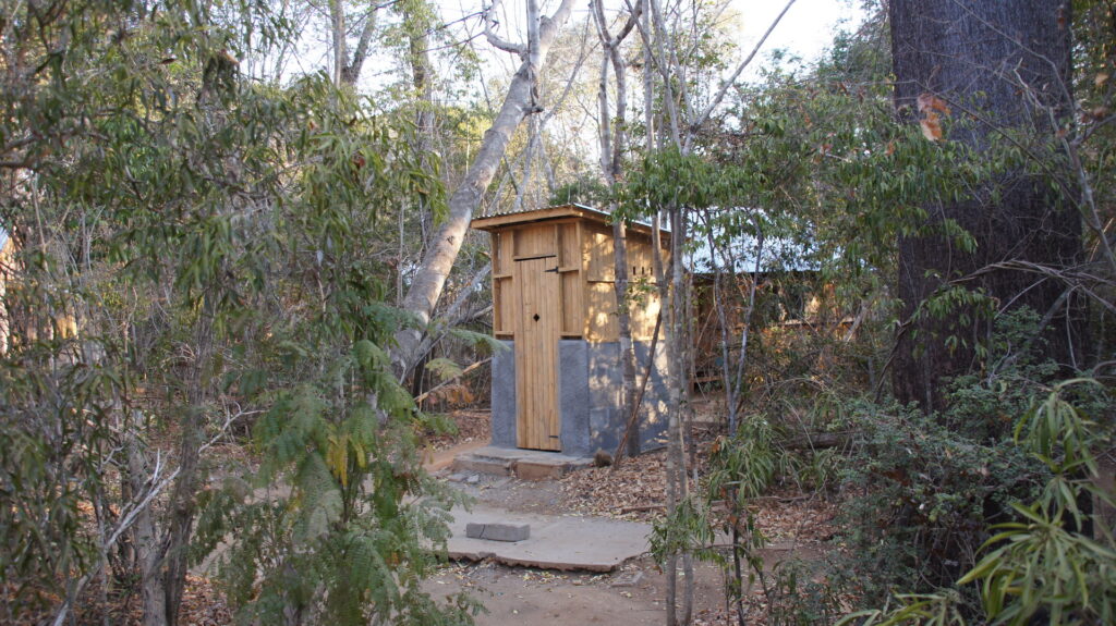 Das Toilettenhäuschen