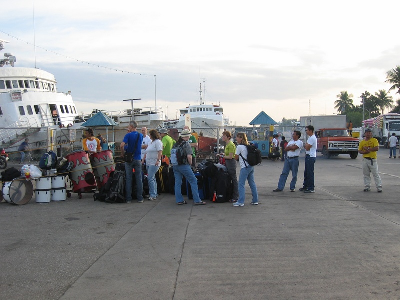 Anstellen zur Fähre